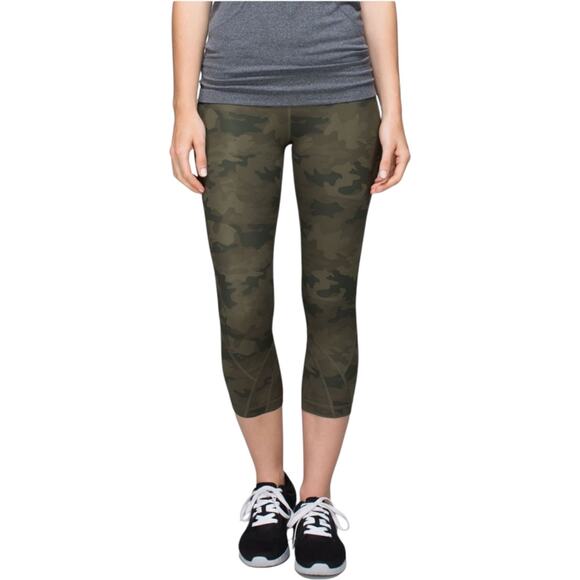 Lululemon Run Inspire Crop II All Luxtreme Savasana Camo Fatigue Green Sz 6 NEW - Picture 1 of 14
